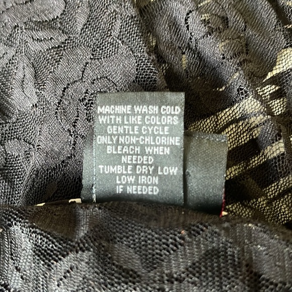 Torrid - zebra print tank tunic with black lace roses on back - size 3 - Picture 5 of 5